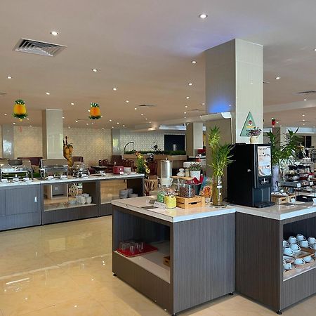 Grand Sydney Hotel Batam Экстерьер фото