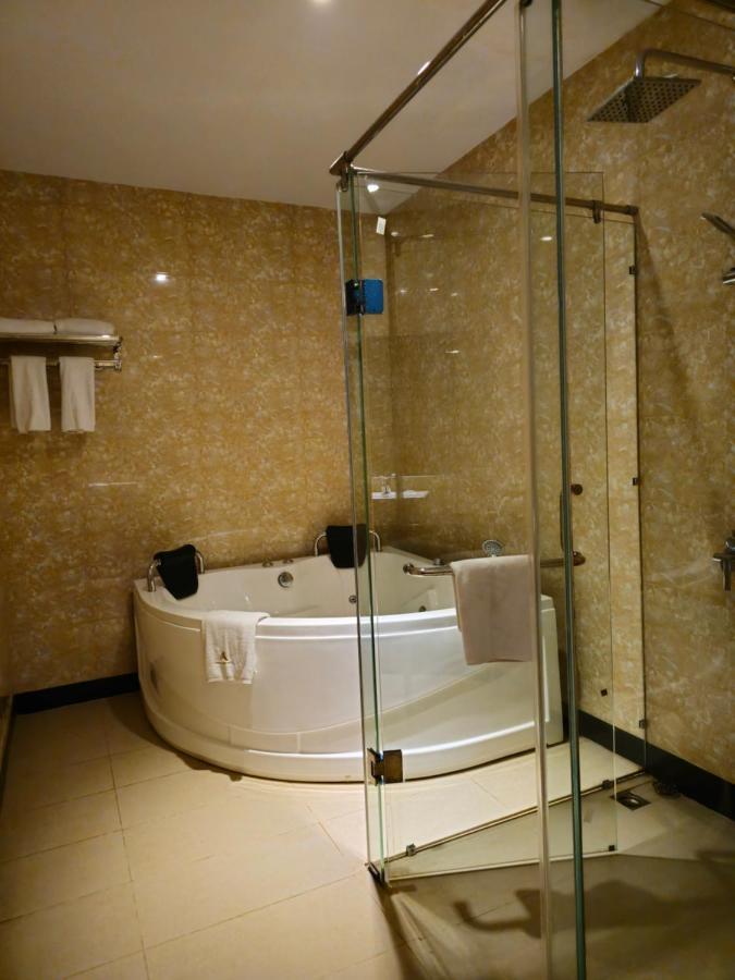 Grand Sydney Hotel Batam Экстерьер фото