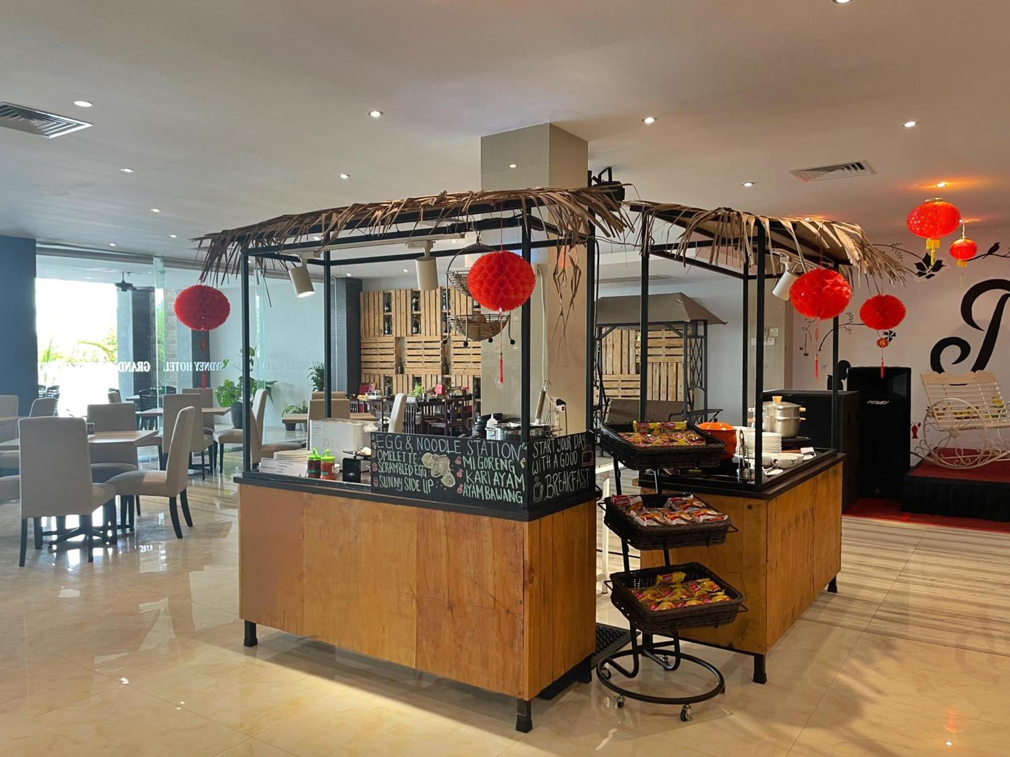 Grand Sydney Hotel Batam Экстерьер фото