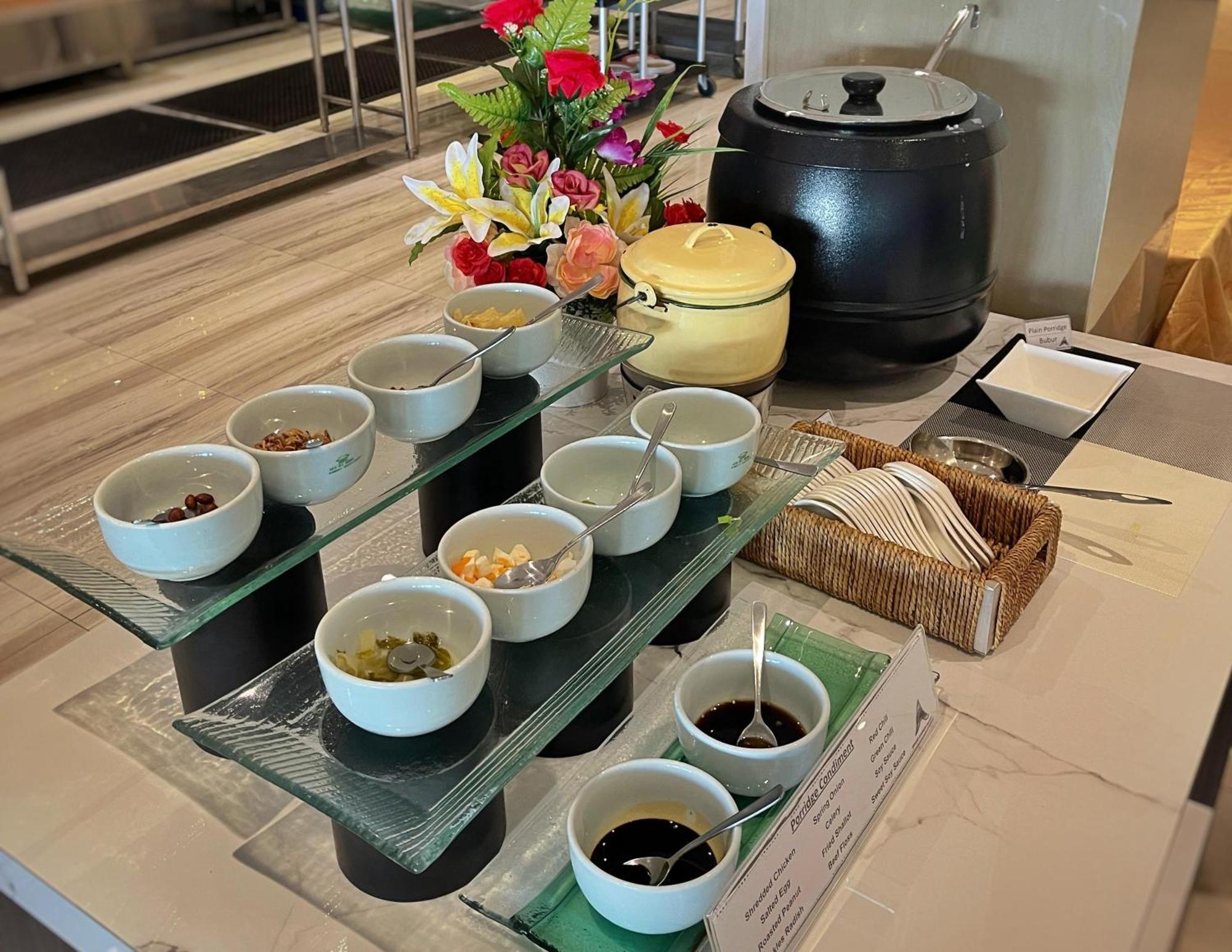 Grand Sydney Hotel Batam Экстерьер фото