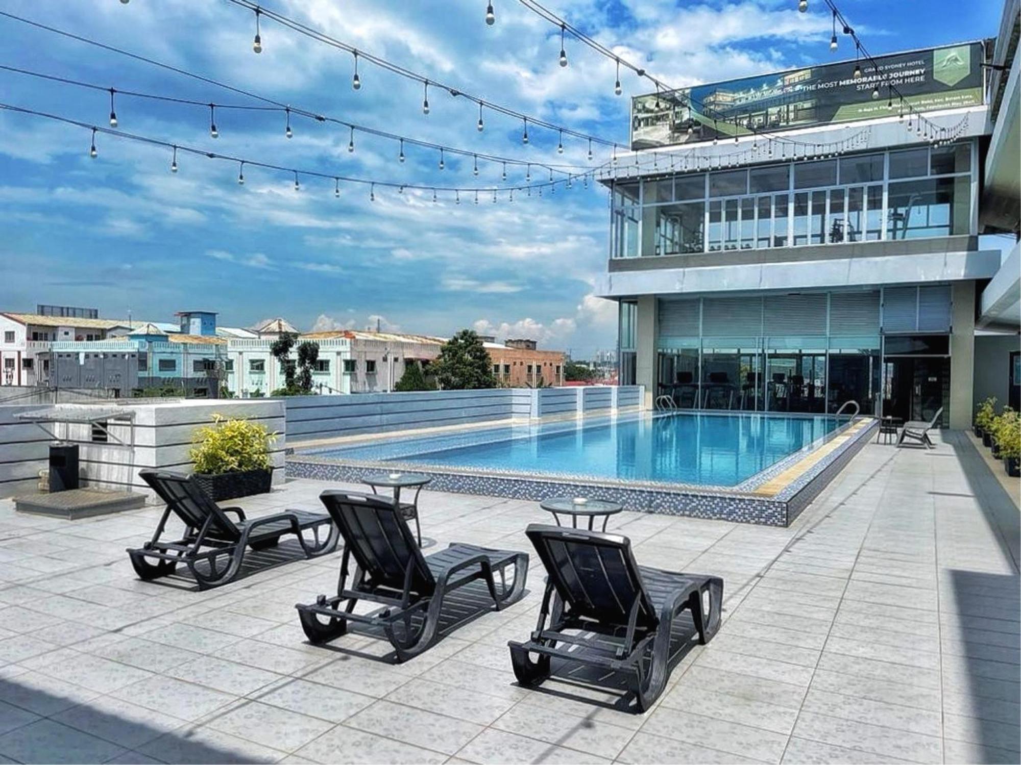 Grand Sydney Hotel Batam Экстерьер фото